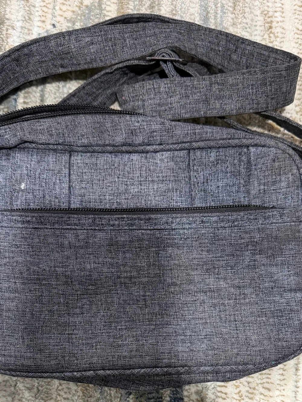 lug crossbody messenger
